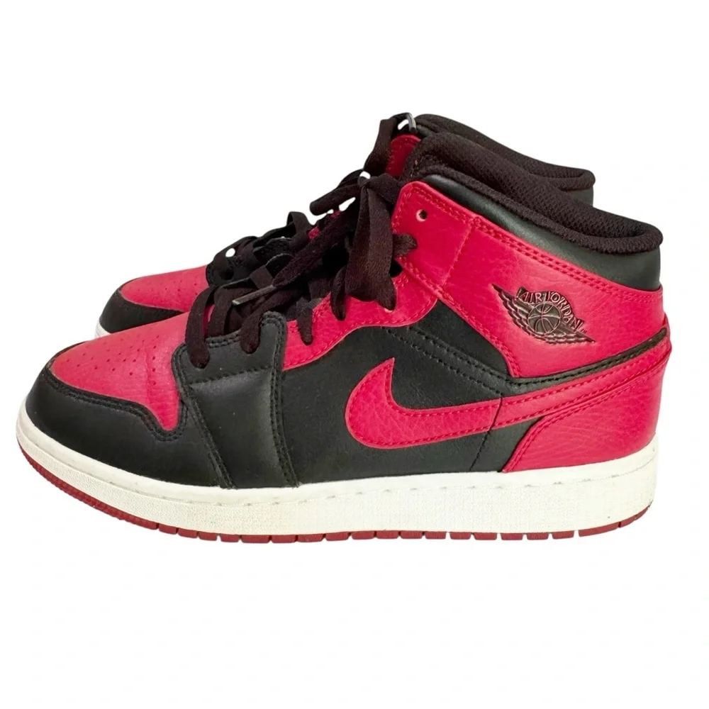 Nike Air Jordan 1 Mid GS Banned 2020 6 Youth